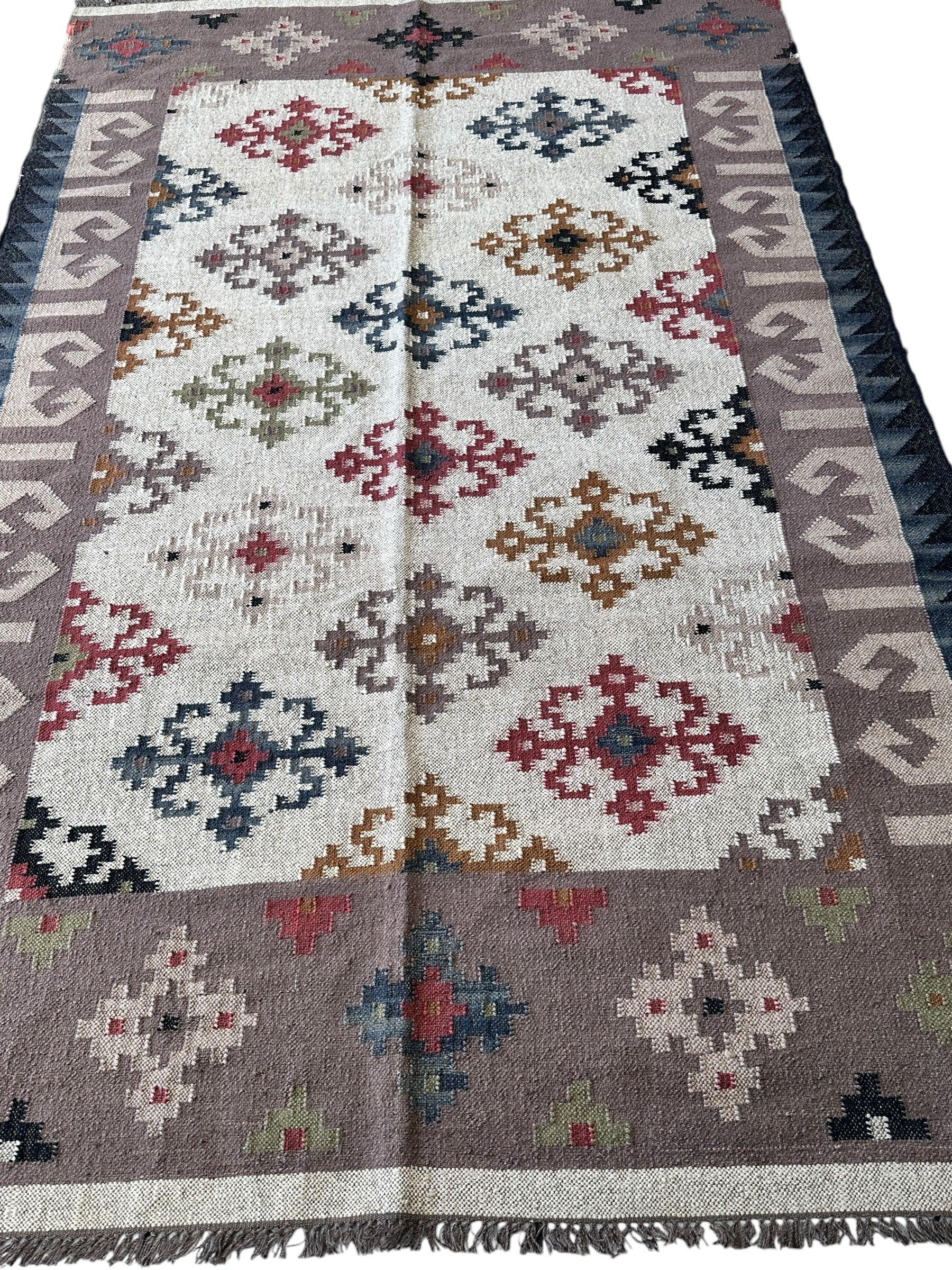 Beautiful Indo-Anatolian Geometric Kilim Flat Weave Rug 6'2" × 9'5"