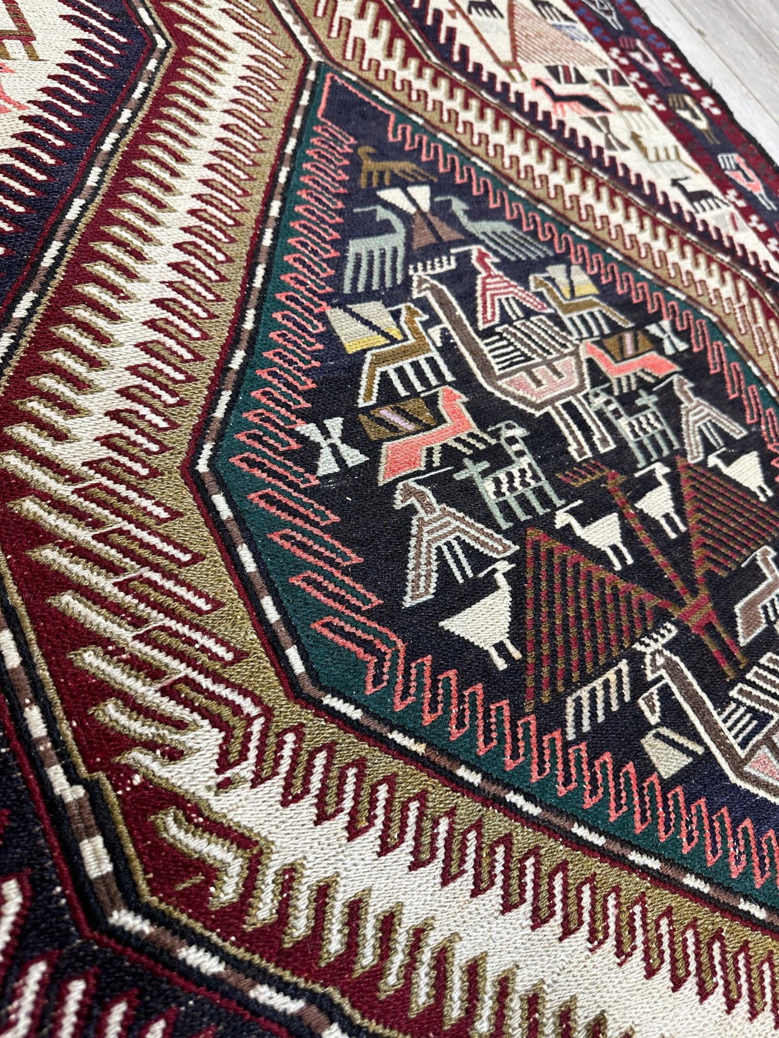 Caucasian Soumak 3' × 9'