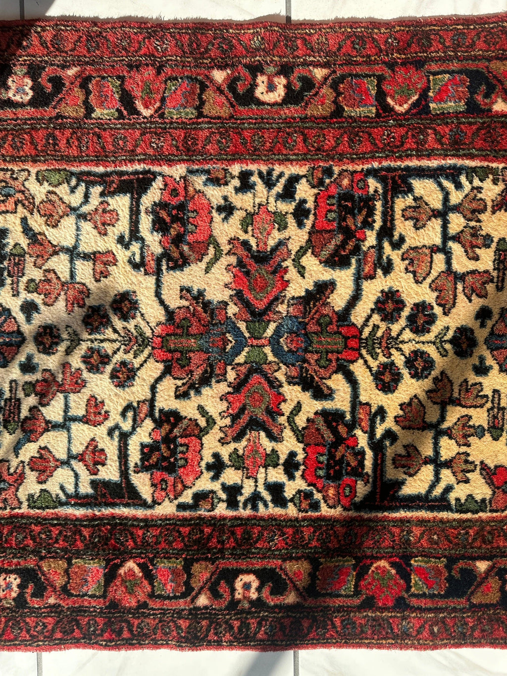 Hand-knotted Persian Hamadan Wool Rug 3'9" × 6'10"