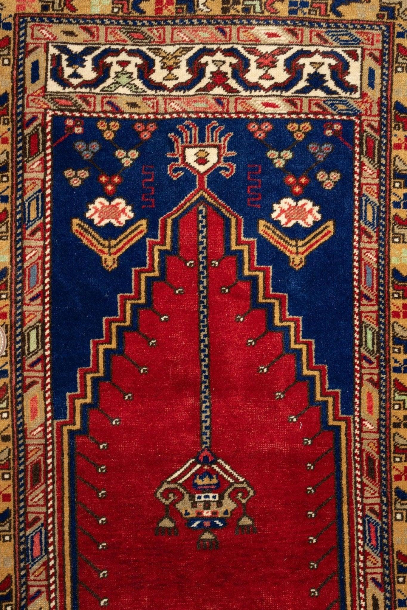 Vintage Wool Anatolian Prayer Rug 4' × 6'